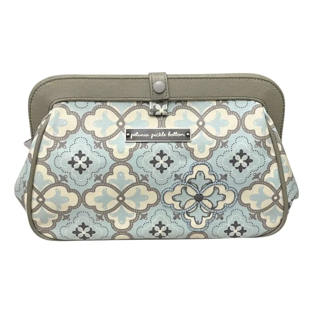 Petunia Pickle Bottom Cross Town Clutch Classically Crete Diaper Bag NWT Blue